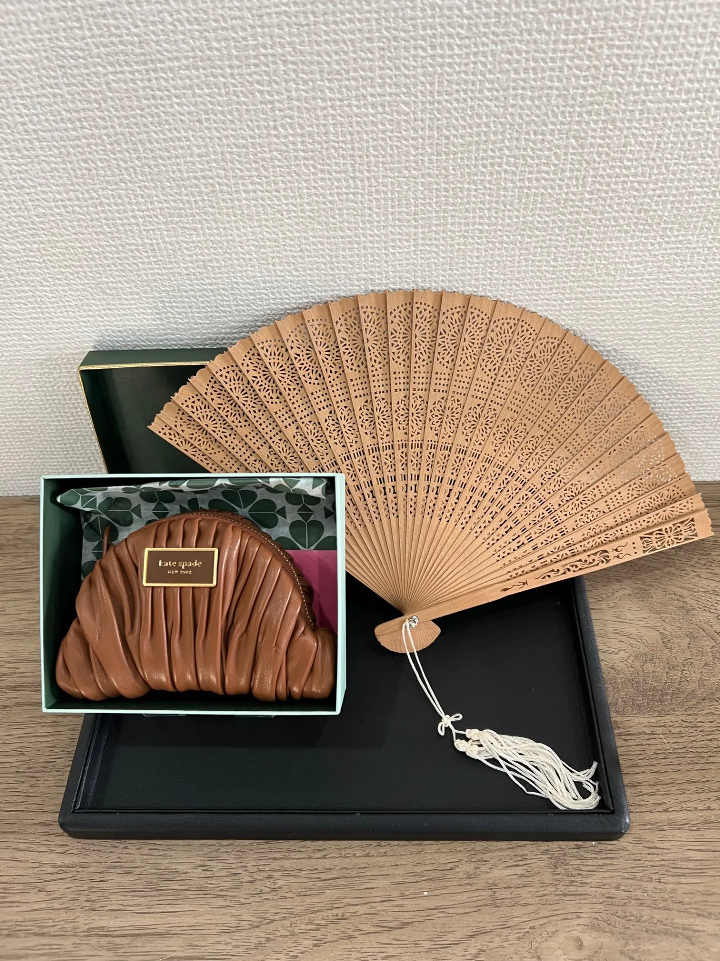 ケイト・スペードコインパースと扇子をお買取いたしました