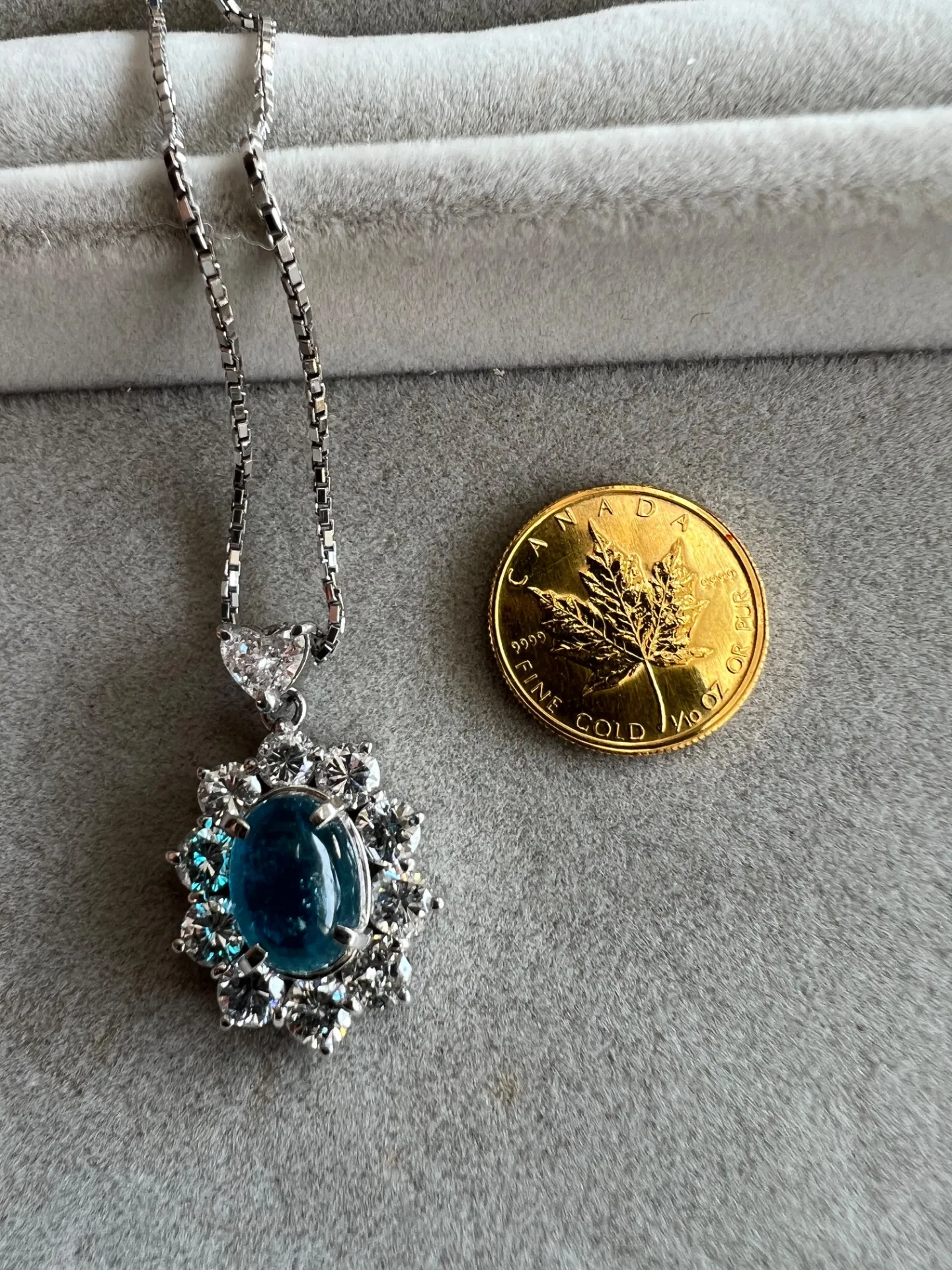 トルマリンとダイヤモンドのネックレスとメイプルリーフ金貨をお買取いたしました